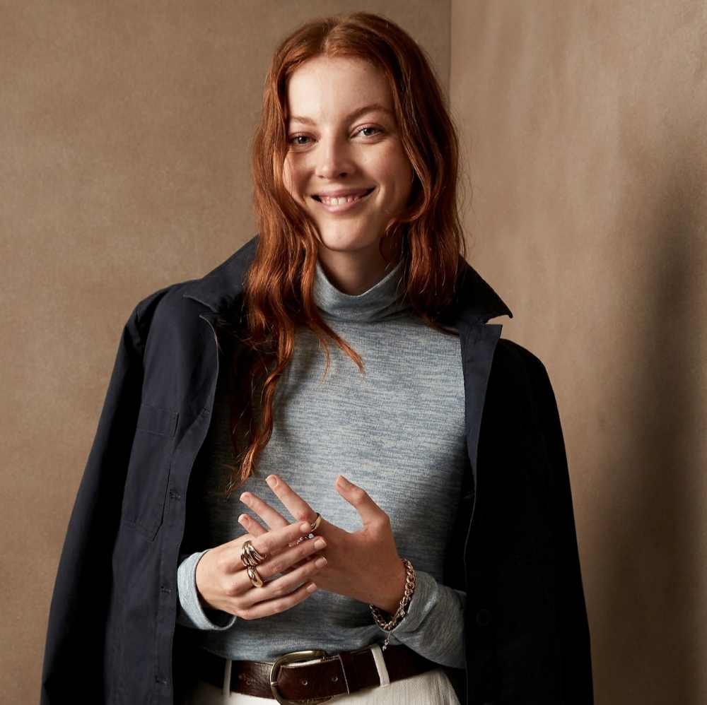 Banana Republic Luxespun Turtlenexk